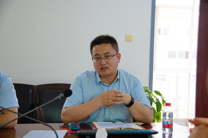 机关支部书记吴进元.png
